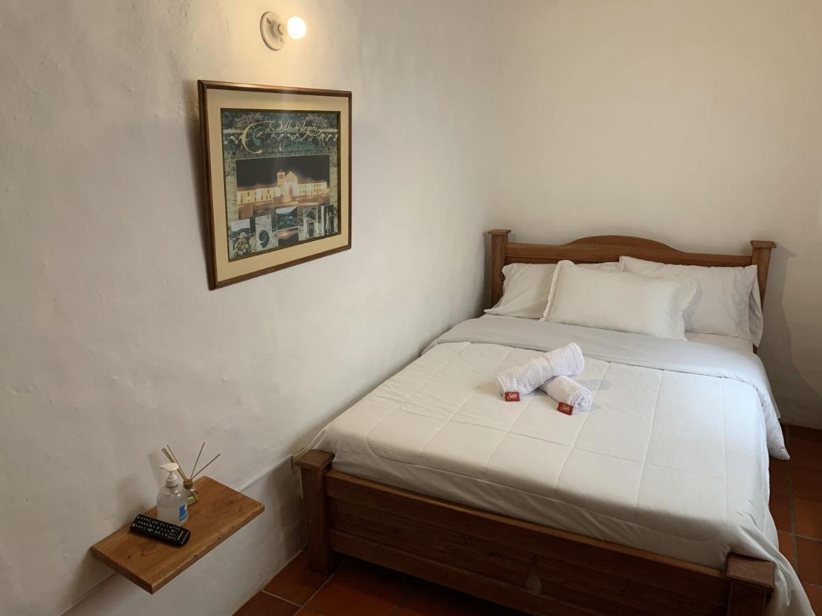 Hostal Home Sant Angelo 莱瓦镇 外观 照片