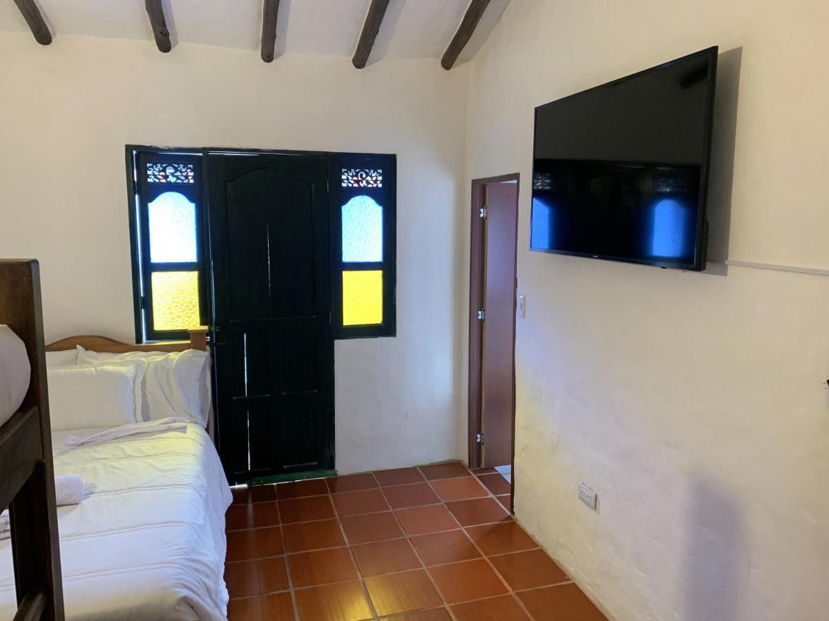 Hostal Home Sant Angelo 莱瓦镇 外观 照片